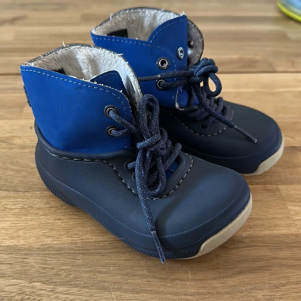 CROCS Blitzen convertible rainboots